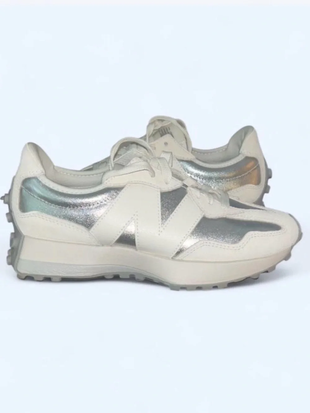 New Balance 327 - Picture 1 of 5